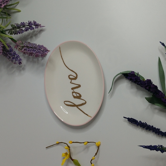 Jewelry - NEW AND BEAUTIFUL Love Ring Dish/Jewelry Tray